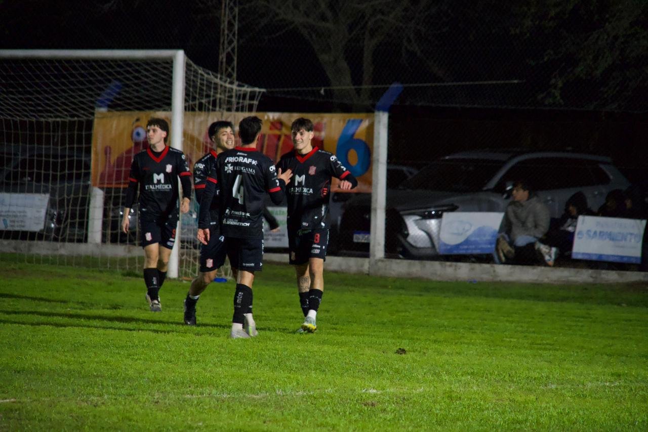 Goleada de 9 de Julio sobre Domingo Faustino Sarmiento por la Copa Santa Fe
