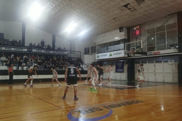Alma Juniors perdió ante Sanjustino y ahora comparte la cima del Prefederal