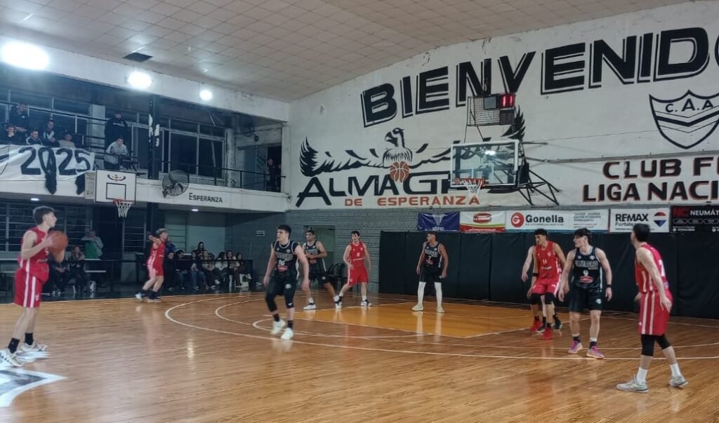 Almagro A derrotó a Colón de San Justo y llegó a nueve victorias al hilo en el Prefederal