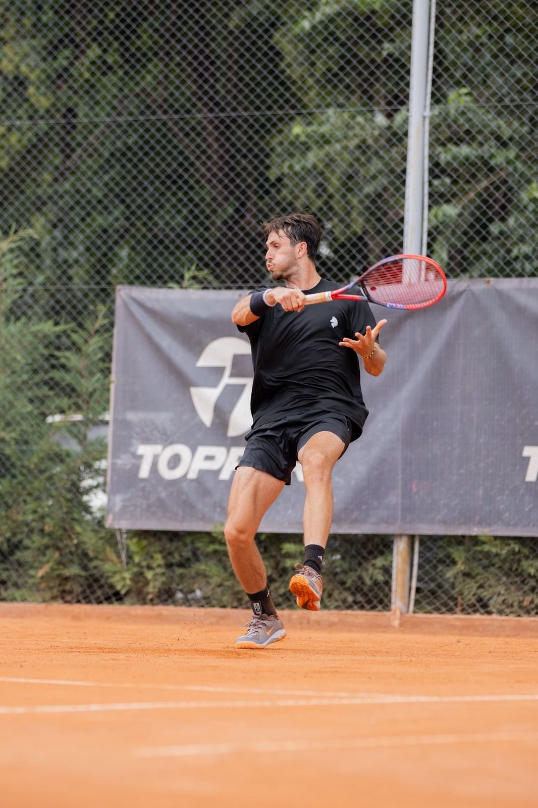 Tenis: Francisco Gay y una nueva experiencia en Toneo UTR