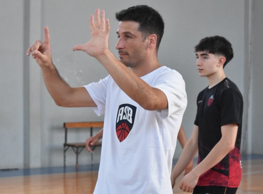 Orgullo local: el talento de Almagro y Alma Juniors en la Selección Santafesina U15 de Básquet para el Provincial