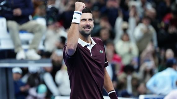 Djokovic remontó un partidazo contra Zverev y extendió su invicto en China